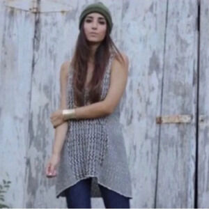 CAbi Black Gray Knit Sweater Hi-Low Tank Top Womens Size S Stretchy Lightweight